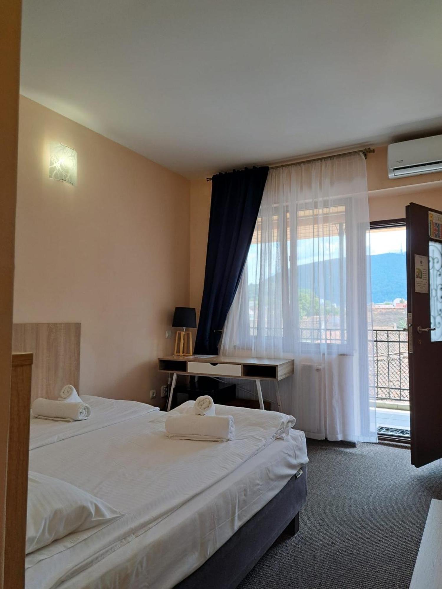 Long Street Hotel Brașov Zimmer foto